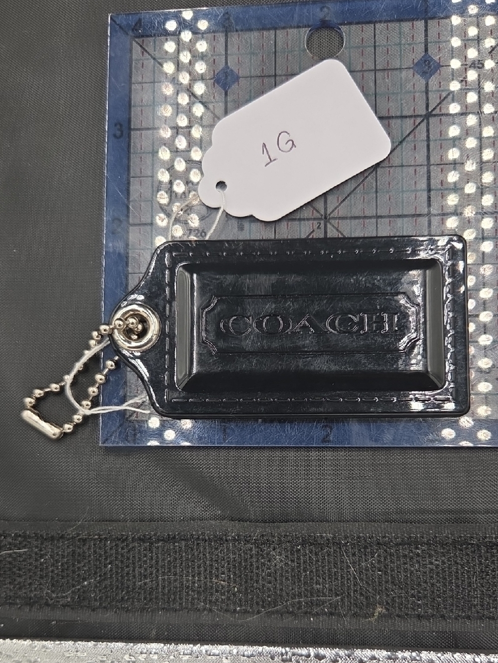 Coach Black Hangtag - Picture 4 of 5